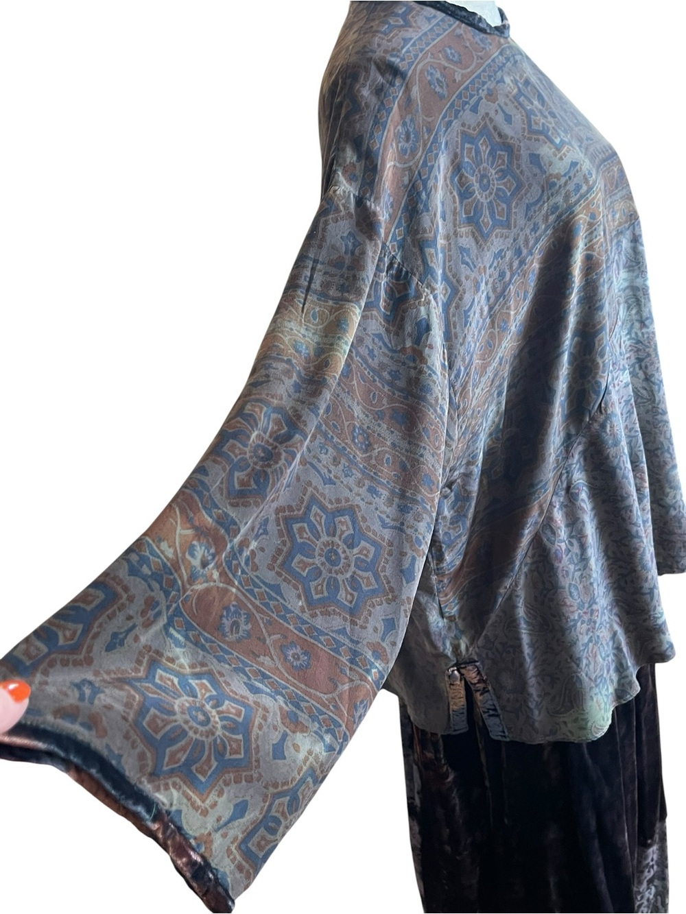 URU Vintage Iridescent Velvet Brocade Vest Long Sleeve Silk Blouse & Maxi Skirt - Picture 3 of 16